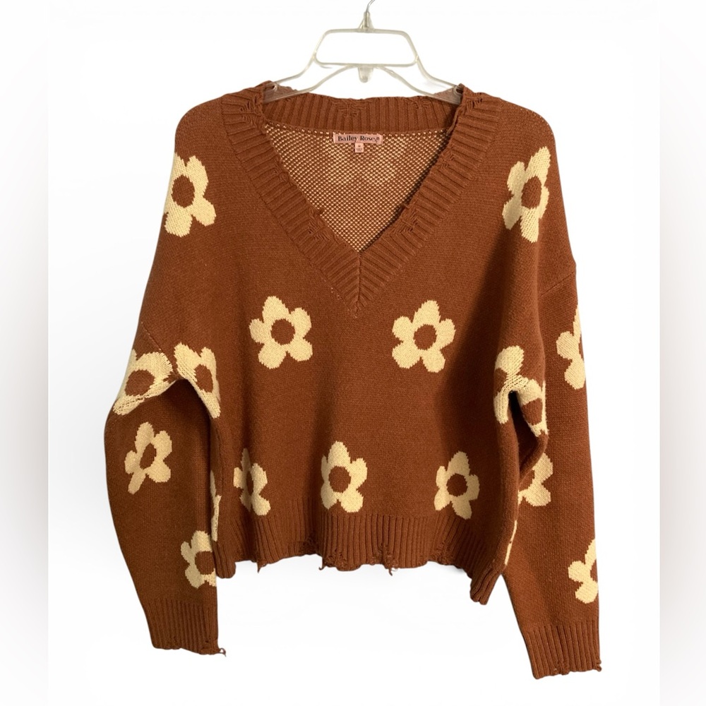 Bailey Rose distressed v-neck rust and cream floral sweater size M